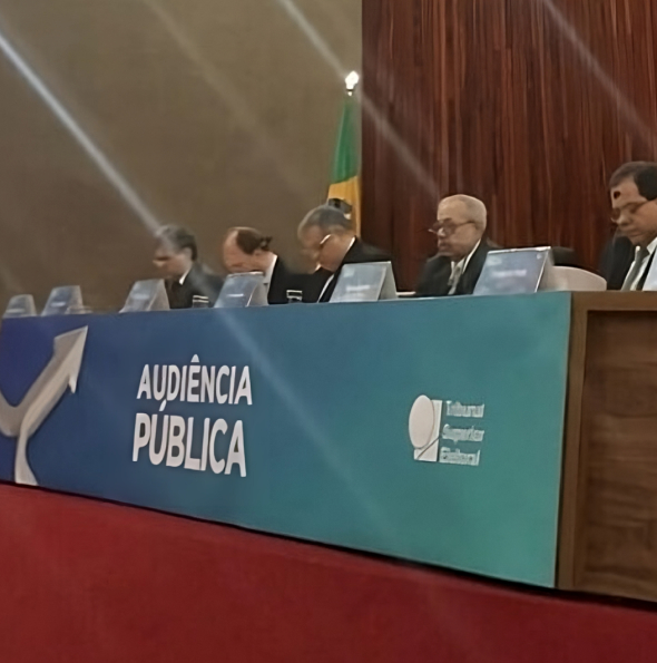 Kayo César em audiência pública no TSE